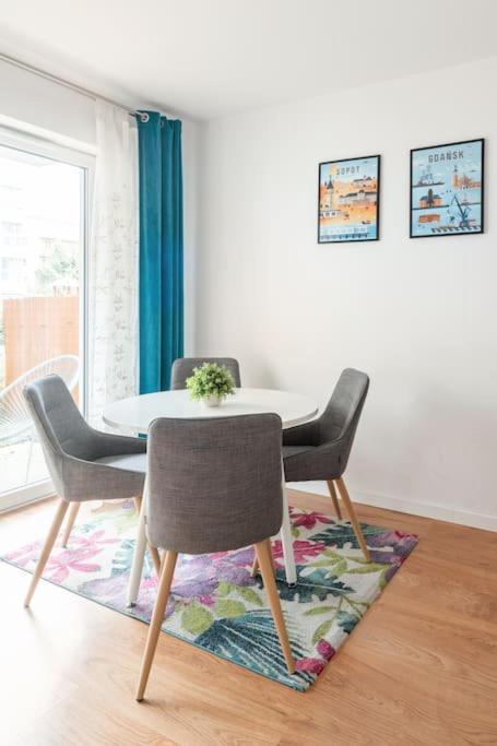 Micasaessucasa With Free Parking! Apartment Gdansk Bagian luar foto